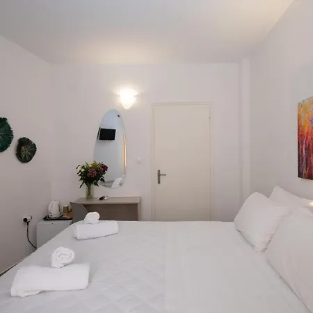 Anchor Yalos Mykonos Town