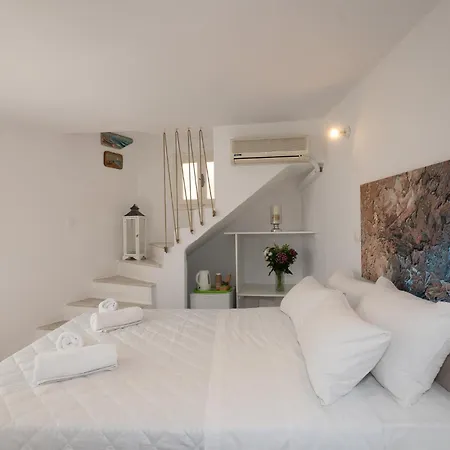 Anchor Yalos Mykonos Town